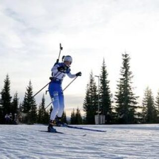 25-річна біатлоністка Анне Бунеман де Беше змінила спортивне громадянство з норвезького на данське, щоб мати шанс виступити на Олімпіаді 2026.