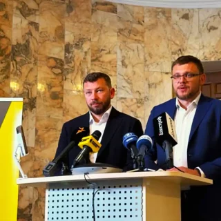 Верховна Рада ухвалила закон, що підпорядковує НАБУ і САП Генпрокуратурі. Генпрокурор отримав право контролювати справи НАБУ, виносити підозри і закривати провадження.