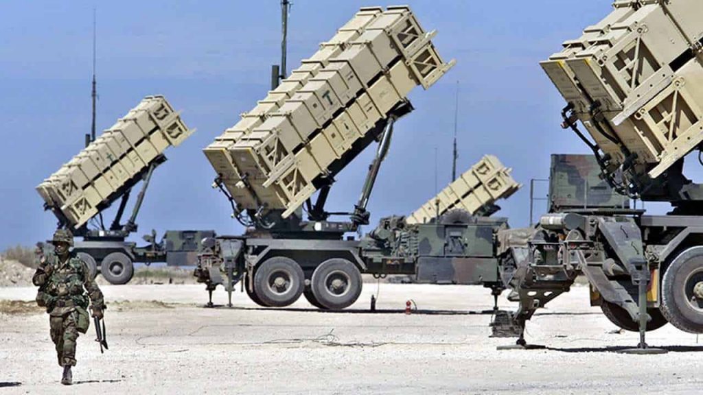 США передадуть Україні системи ППО Patriot через ЄС, а також готуються до масштабної програми постачання зброї, включно з далекобійними ракетами.
