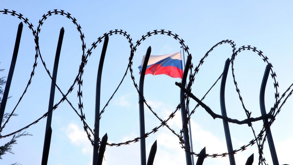 ЄС 9 липня повторно обговорить 18-й пакет санкцій проти Росії. Словаччина не змінює позицію та блокує рішення, вимагаючи гарантії компенсацій.
