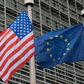 США готуються ввести 17% мито на аграрну продукцію з ЄС. Брюссель шукає компроміс, не погоджуючись на умови Вашингтона та готуючи дзеркальні заходи.
