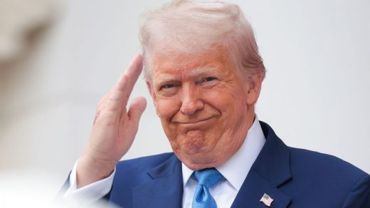 Європейські лідери сумніваються у зміні позиції Дональда Трампа щодо війни в Україні, попри його критику Путіна та покращення діалогу із Зеленським.