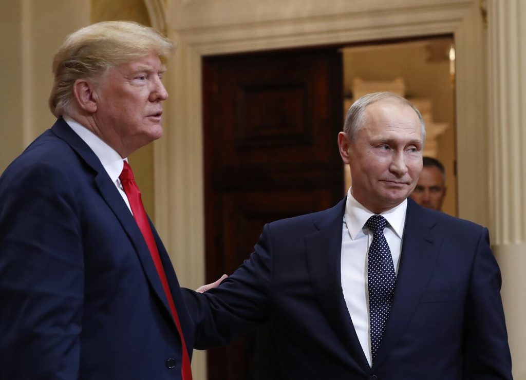 Трамп вірить у досягнення угоди з Путіним на саміті на Алясці 15 серпня.