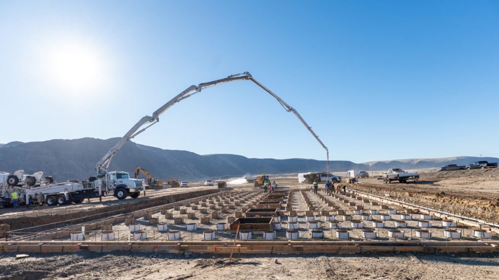 Helion Energy будує першу термоядерну електростанцію для забезпечення енергією дата-центрів Microsoft до 2028 року.