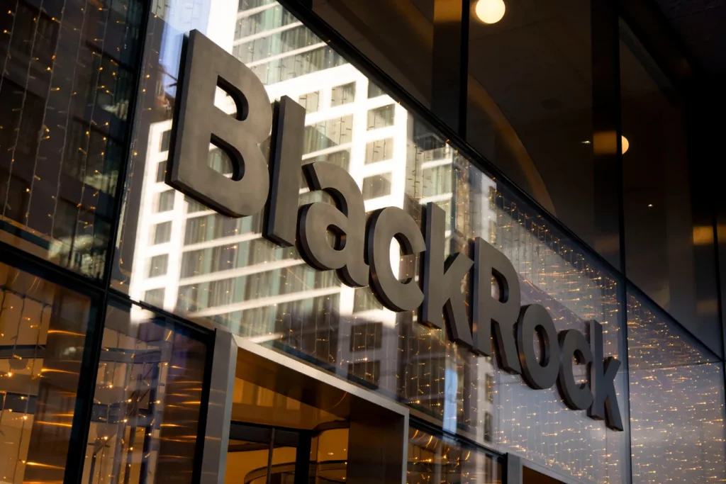 BlackRock інвестує $11 млрд у газову інфраструктуру на родовищі Jafurah у Саудівській Аравії.