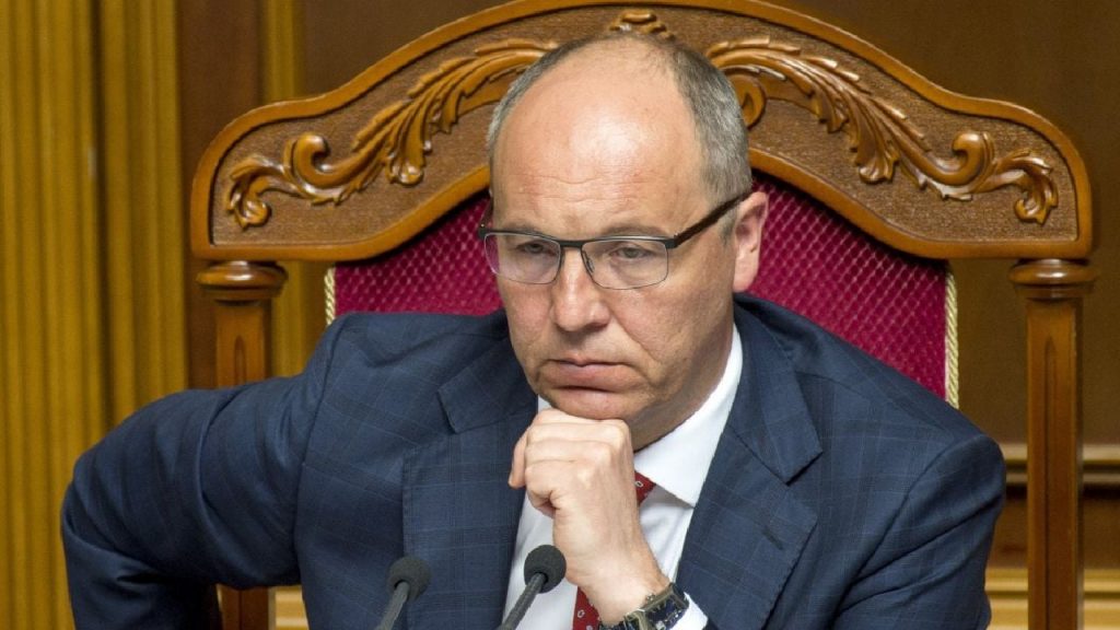 У Львові застрелили екс-голову Верховної Ради Андрія Парубія. Поліція ввела план «Сирена», розшукують нападника. Подробиці інциденту та офіційні заяви.