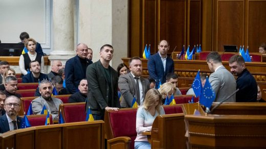 Верховна Рада не підтримає створення крипторезерву через високу волатильність криптовалют, заявив голова фінансового комітету Данііл Гетманцев.