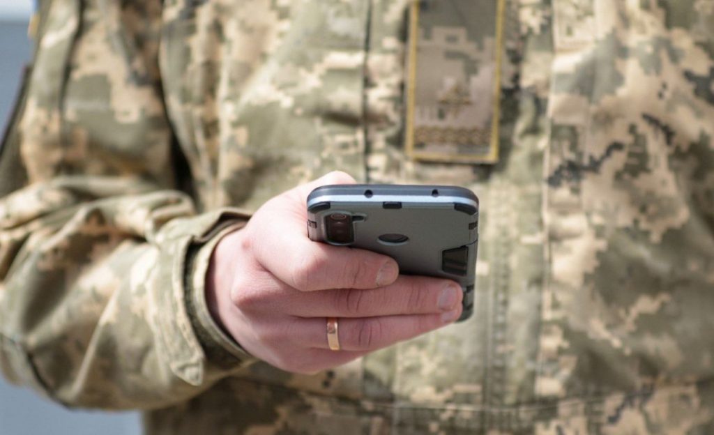 До кінця 2025 року в Україні планують запустити цифровий сервіс «е-ТЦК» для зменшення навантаження на ТЦК і вдосконалення медичних послуг для військовозобов’язаних.