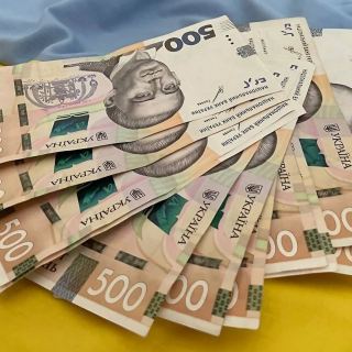 Український уряд збільшив гранти для підприємств переробної промисловості до 16 млн грн, допомагаючи відновлювати виробництво після обстрілів.