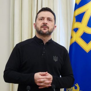 Зеленський може приєднатися до саміту США та Росії на Алясці 15 серпня, повідомляє FBC.net.ua.