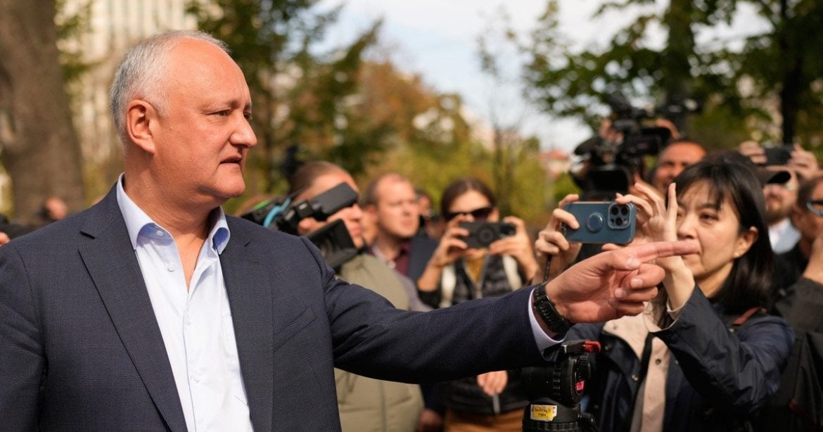 Проросійська опозиція Молдови готує мітинг після виборів, поліція підтверджує можливі проплачені протести у Кишиневі.