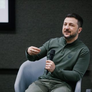 Зеленський заявив, що близько двадцяти російських дронів могли проникнути в повітряний простір Польщі. Інцидент перевіряють, Україна інформувала Варшаву.