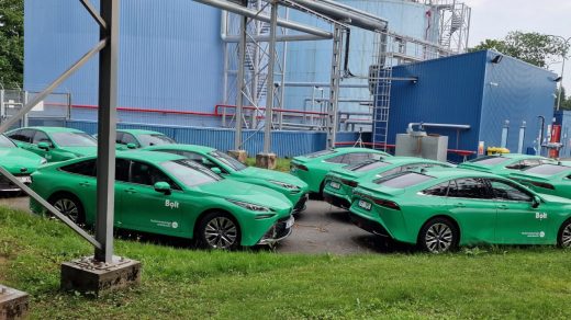 Bolt запустила у Таллінні перший парк водневих авто Toyota Mirai. Естонія розвиває інфраструктуру «зеленого» палива для транспорту та промисловості.