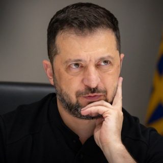 Зеленський прокоментував заяву Путіна про запрошення до Москви. Президент України назвав зустріч необхідною, але засумнівався у щирості намірів Кремля.