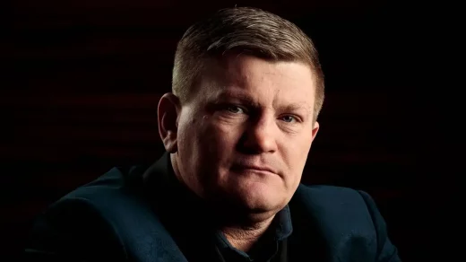 У Манчестері знайшли мертвим екс-чемпіона світу Ріккі Хаттона. Йому було 46 років. Поліція заявила, що смерть не має ознак насильства.