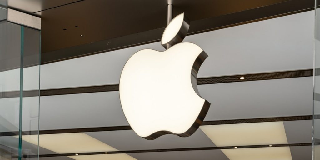 Apple після презентації iPhone 17 готує ще 10 нових продуктів у 2025–2026 роках: iPad Pro M5, Vision Pro M5, AirTag 2, нові MacBook, Siri Hub та інші.