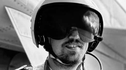 На Запоріжжі під час бойового завдання загинув 30-річний український пілот Олександр Боровик, який керував Су-27. Обставини трагедії з’ясовують.
