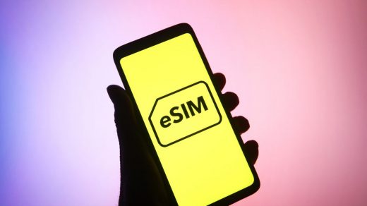 Apple презентувала iPhone Air з ультратонким дизайном і без слота для SIM-карти. Це перший глобальний смартфон компанії з повною підтримкою eSIM.