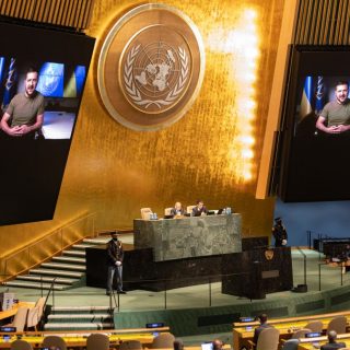 ООН ухвалила декларацію щодо конфлікту Ізраїль-Палестина з кроками до «двох держав», засуджено атаки ХАМАС і дії Ізраїлю, повідомляє FBC.net.ua.
