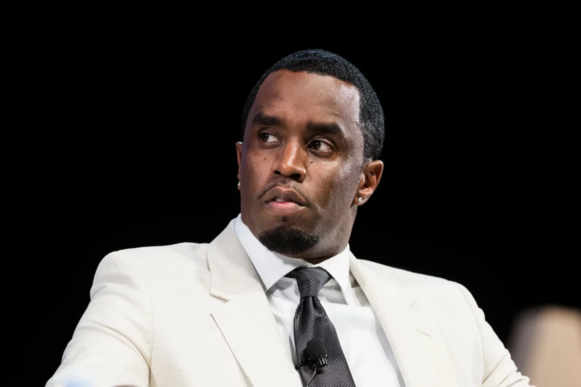 Американського репера P. Diddy засуджено до понад чотирьох років ув’язнення за організацію перевезення жінок для проституції після гучного секс-скандалу.