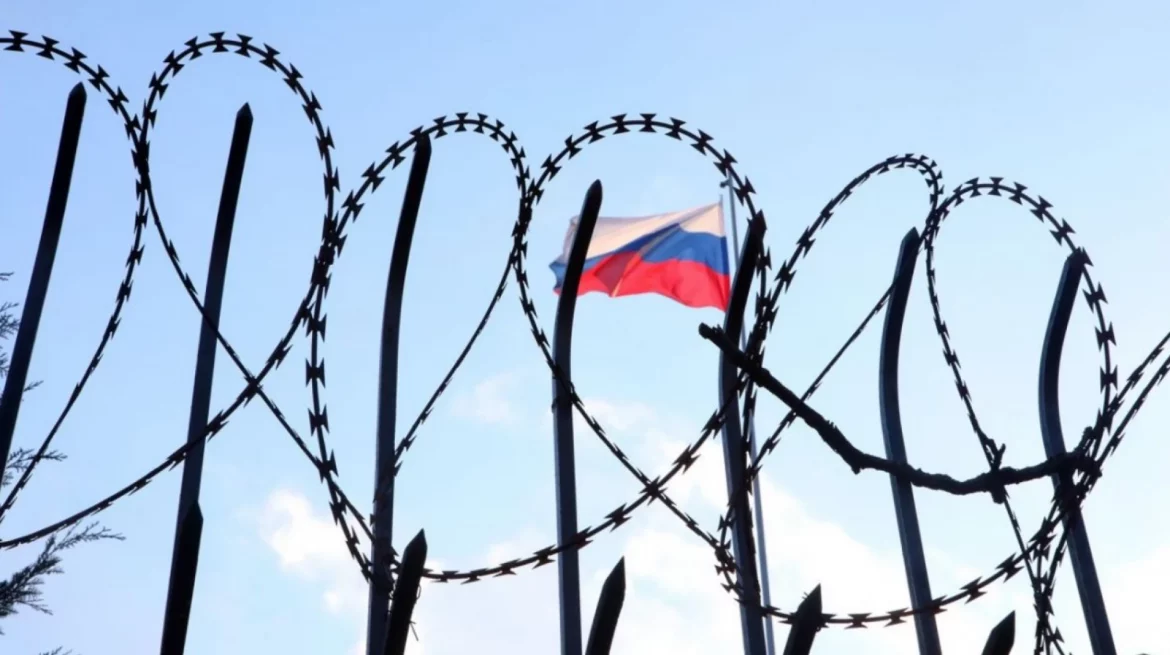 ЄС затвердив 19-й пакет санкцій проти росії: заборона імпорту СПГ, блокування криптопослуг і санкції проти банків у Білорусі та Казахстані.