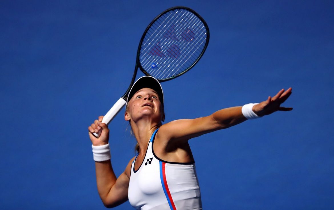 Українська тенісистка Даяна Ястремська знялася з матчу WTA 1000 у Вхані через травму шиї після гри проти Лаури Зігемунд, повідомляє FBC.net.ua.