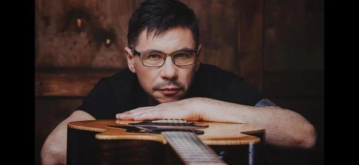 Лесик Турко, колишній учасник гурту DZIDZIO, помер. Відомо, де та коли пройде прощання та поховання музиканта.