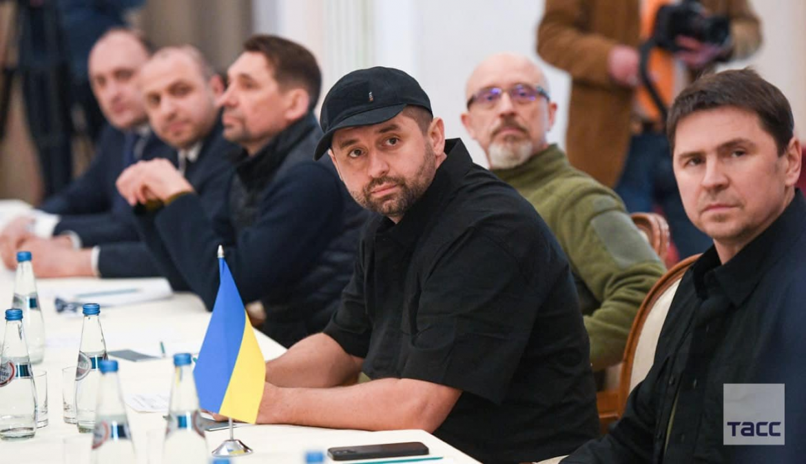 Україна та США провели 6-ту зустріч (5 грудня) щодо врегулювання війни та відбудови. Учасники погодилися: прогрес залежить від кроків Росії до миру та деескалації.