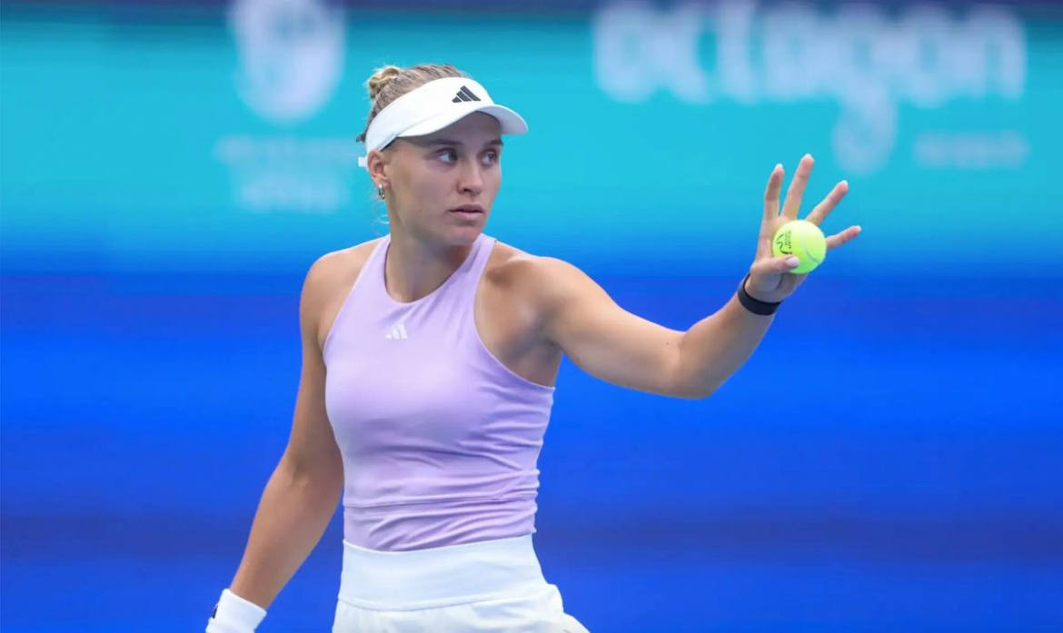 Юлія Стародубцева завершила виступи на Australian Open-2026, поступившись Айлі Томлянович у трисетовому матчі тривалістю понад дві з половиною години.