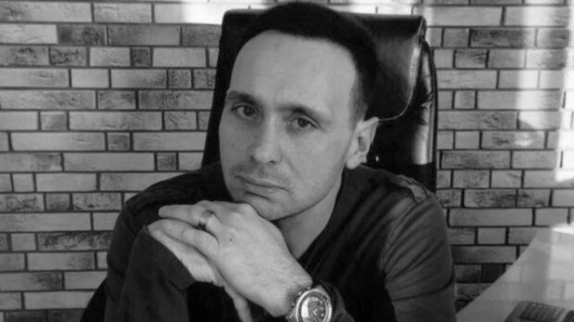 Помер 52-річний нардеп і сценарист «Кварталу 95» Олександр Кабанов із партії «Слуга народу». Інформацію підтвердили депутати Жан Беленюк та Олексій Гончаренко.