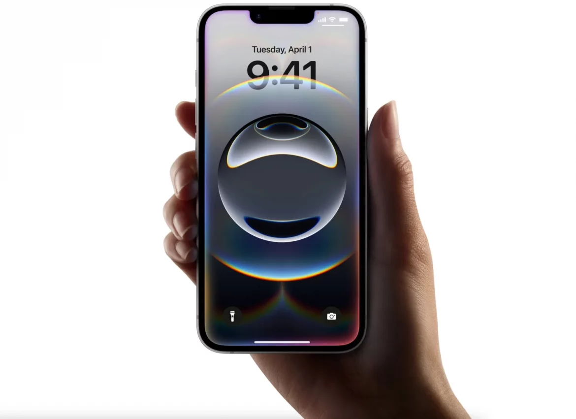iPhone 17e отримав Dynamic Island, чип з оптимізацією та мінімум 256 ГБ пам’яті; старт продажів заплановано на весну 2026 року.