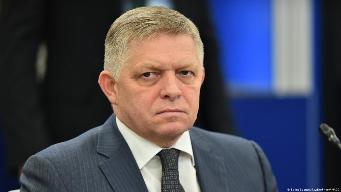 Словацький прем’єр Фіцо пообіцяв звернутися до SEPS із вимогою зупинити поставки електроенергії Україні, якщо до 23 лютого не відновляться поставки нафти через «Дружбу».
