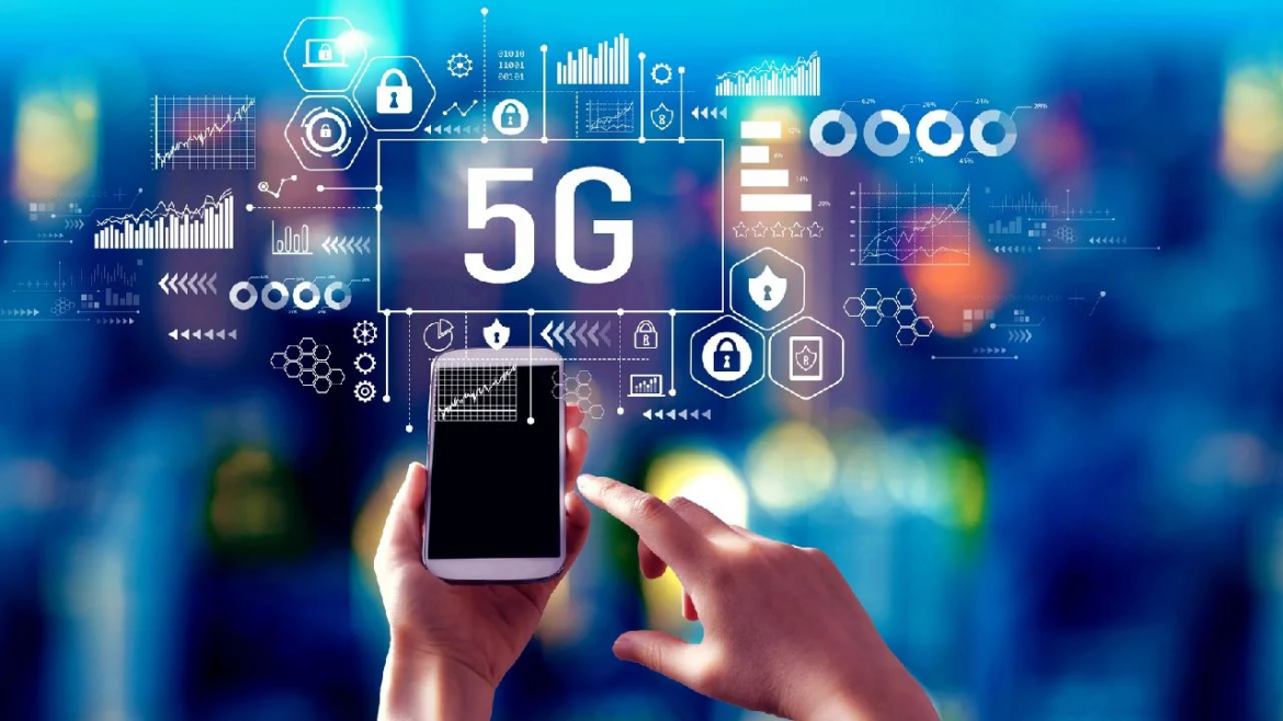 У Харкові офіційно запустили 5G: молодята першими оформили шлюб через «Дія», демонструючи переваги швидкого мобільного інтернету нового покоління.