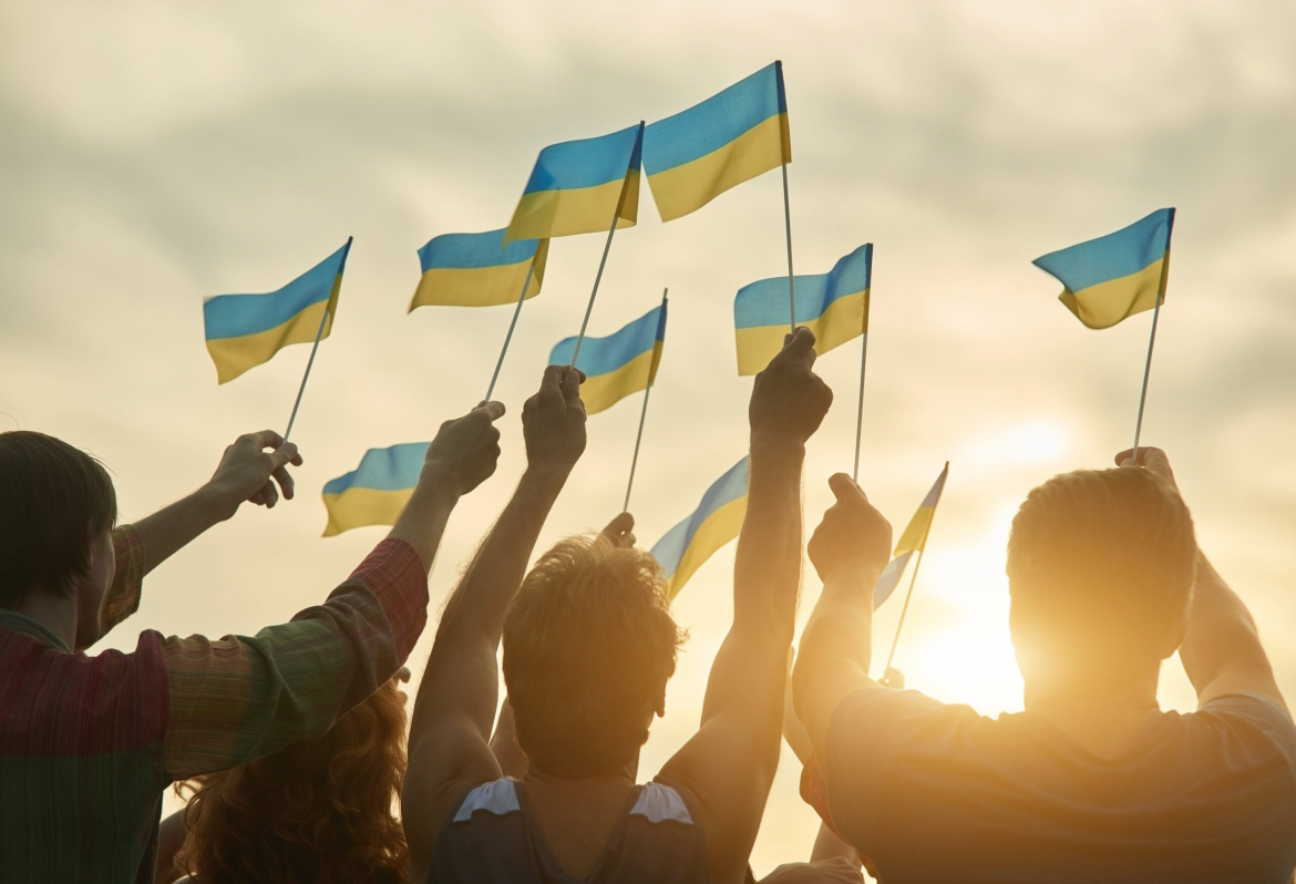 День єднання України 2026: історія свята, символіка, привітання у смс та віршах, практики святкування та важливість національної єдності.