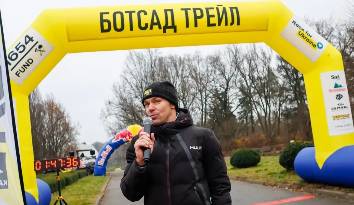 Українського екстриатлоніста Данила Сапунова повторно дискваліфікували за порушення умов відсторонення. Новий термін діятиме до 2027 року.