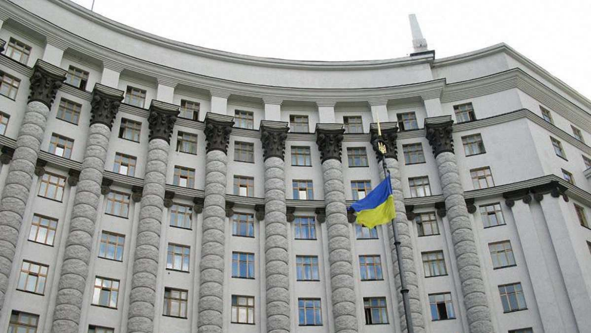 Кабмін утричі підвищує компенсації бізнесу за пошкоджене майно на прифронтових територіях, розширюючи страхову програму та спрощуючи умови.