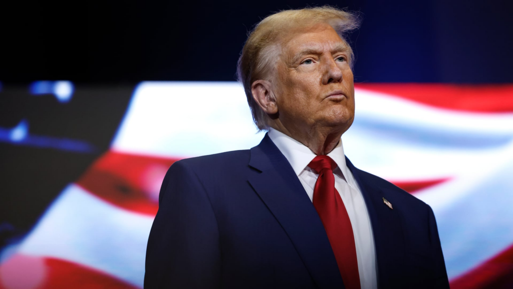 Дональд Трамп пропонує перейменувати Ормузьку протоку: нові деталі заяви президента США