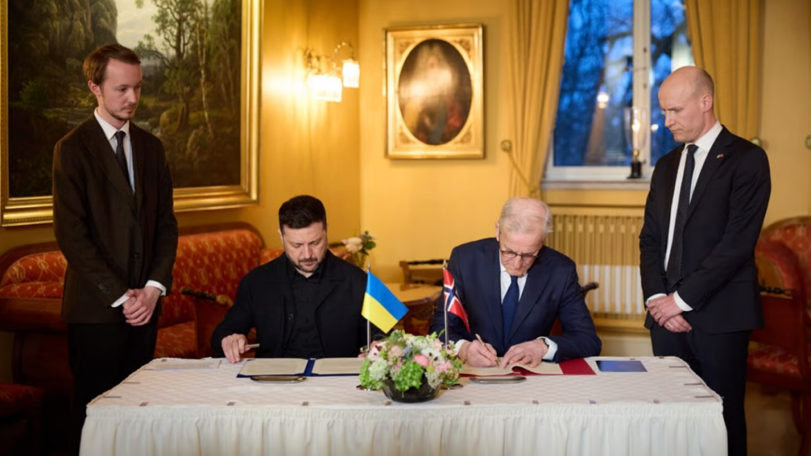 Україна та Норвегія підписали декларацію про оборонну співпрацю для спільного виробництва дронів і ракет ППО. Читайте про нове стратегічне партнерство Києва та Осло.