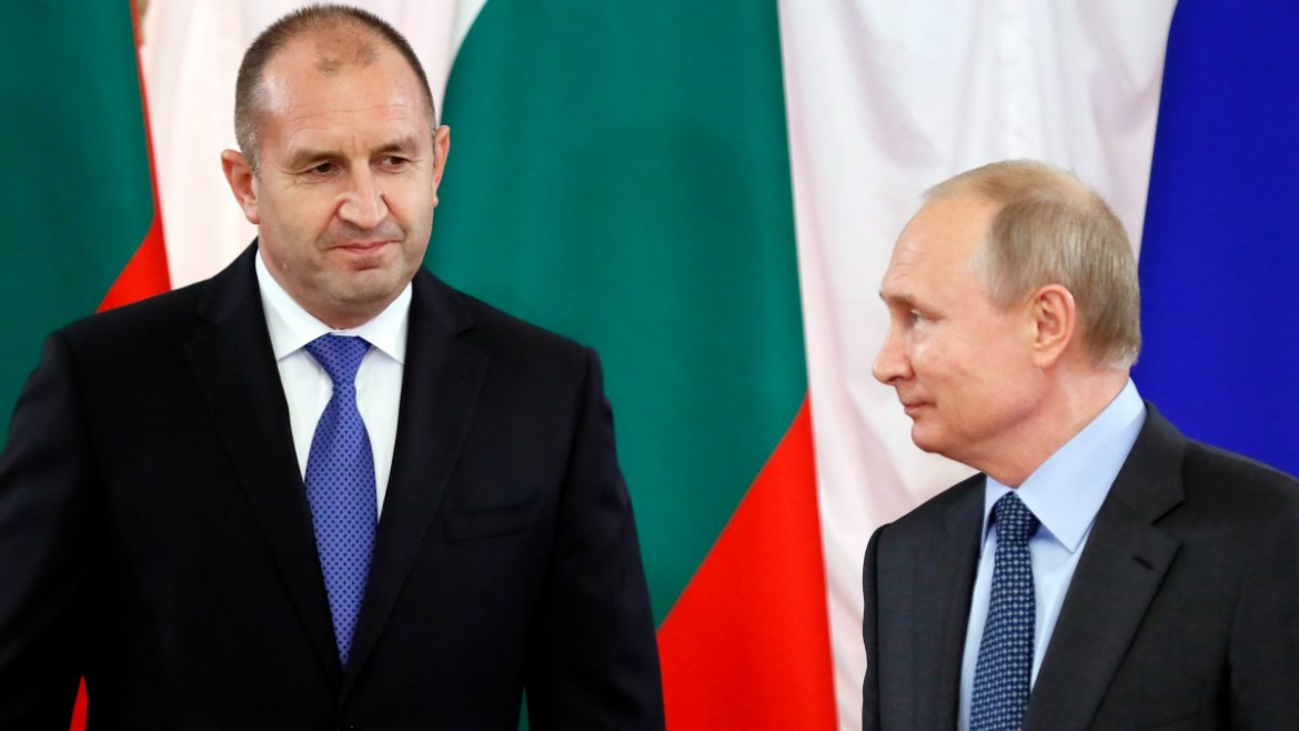 Вибори в Болгарії 2026 року стартували 19 квітня. Дізнайтеся про графік роботи дільниць, прогнози для партій та коли чекати офіційні результати голосування.