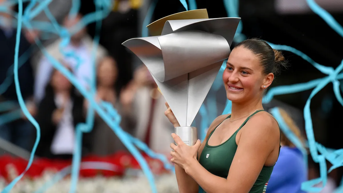 Марта Костюк перемогла в турнірі WTA 1000, здолавши у фіналі росіянку Андрєєву. Дізнайтеся подробиці матчу, статистику переможниці та наслідки для рейтингу України.