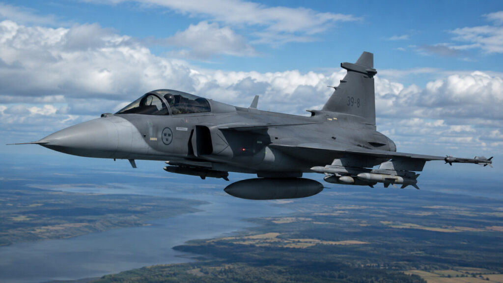 Україна може отримати Gripen: характеристики, ціна та головні переваги літака Saab