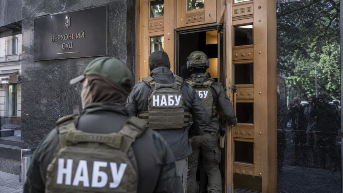 НАБУ і САП проводять обшуки у Верховному Суді у справі про корупцію. Що відомо про новий етап розслідування щодо Князєва.