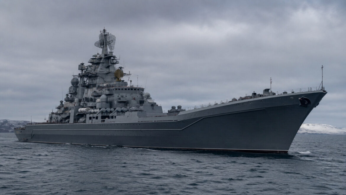 Адмірал Нахімов може вийти на випробування після 25 років ремонту. Що означає повернення атомного крейсера РФ для флоту.