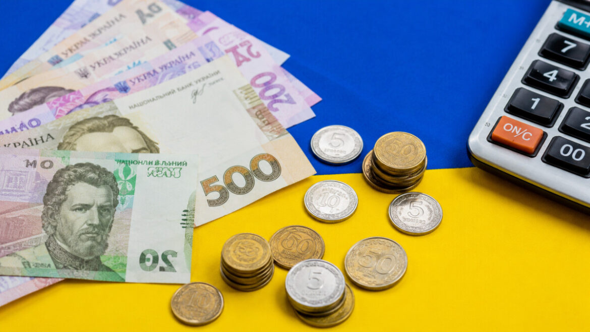 Курс валют в Україні 9 червня: долар сягнув 44,51 грн, євро коштує 51,35 грн, злотий — 12,10 грн. Дані НБУ.