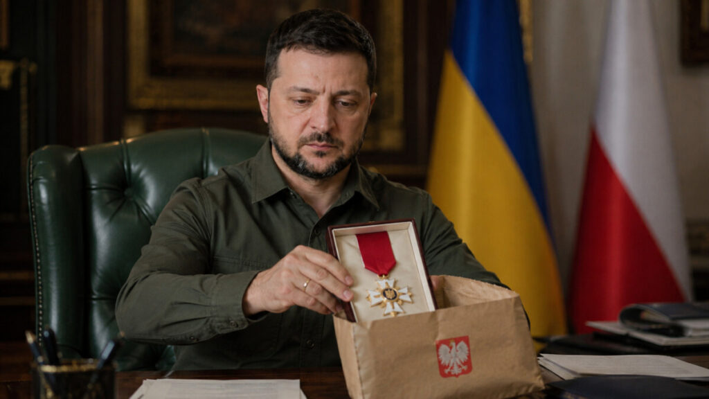 Кучма, Ющенко та Порошенко відмовилися від ордена Білого Орла через рішення щодо Зеленського
