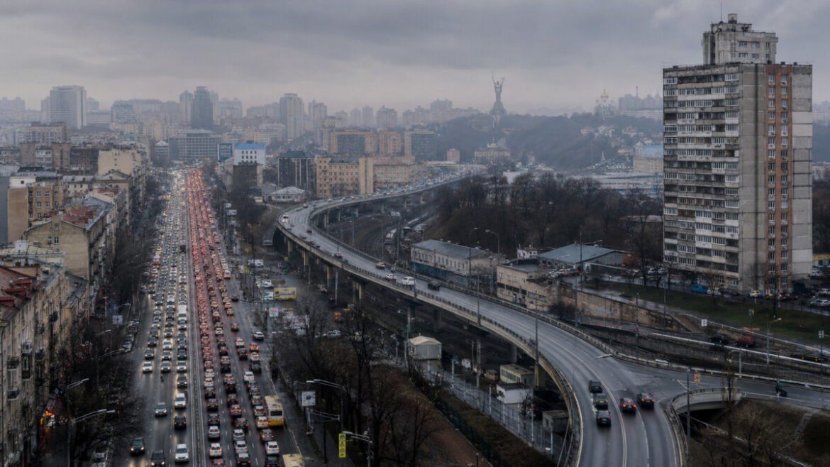 Київ увійшов до топ-10 найменш комфортних міст світу, посівши 166-те місце через війну, загрози безпеці та руйнування інфраструктури.