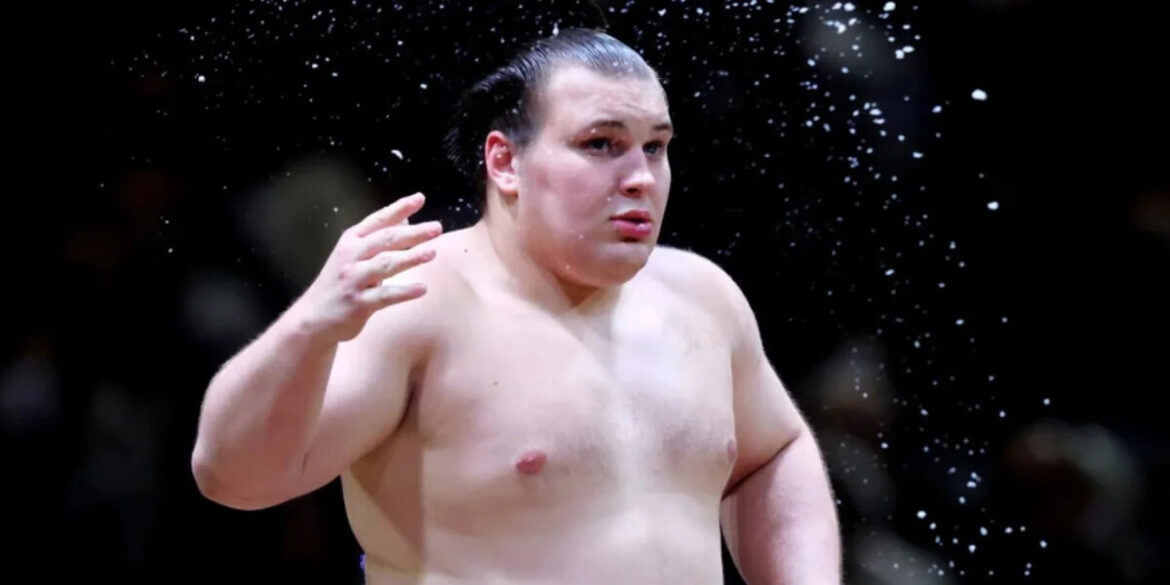 Українець виграв Кубок Імператора з сумо втретє. Аонішікі завершив Nagoya Basho з результатом 12:3 та переміг у плей-оф.