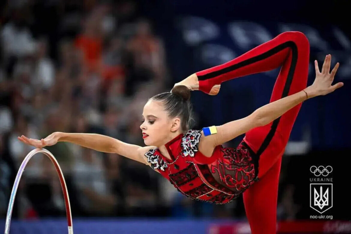 Таїсія Онофрійчук виграла золото ЧС-2026 з обручем, набрала 30,700 бала та принесла Україні першу особисту перемогу за 13 років.