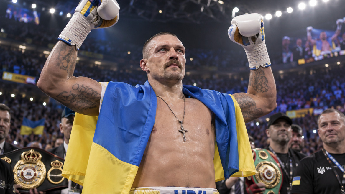 Олександр Усик очолив рейтинг найкращих надважковаговиків talkSPORT, випередивши Дюбуа і Кабаєла, тоді як Тайсон Ф’юрі посів 6-те місце.